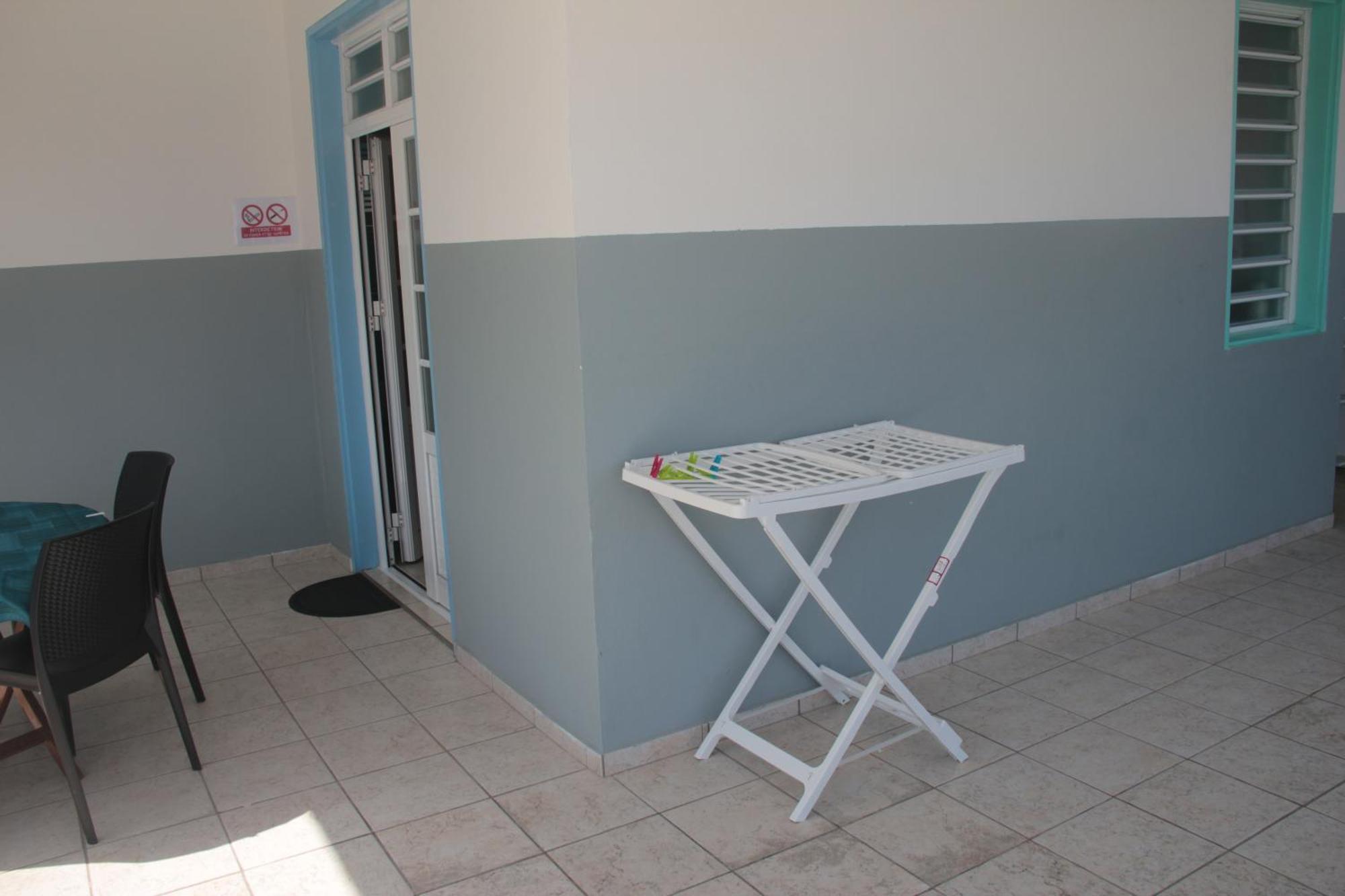 Lambano Studio Grand-Bourg Kültér fotó